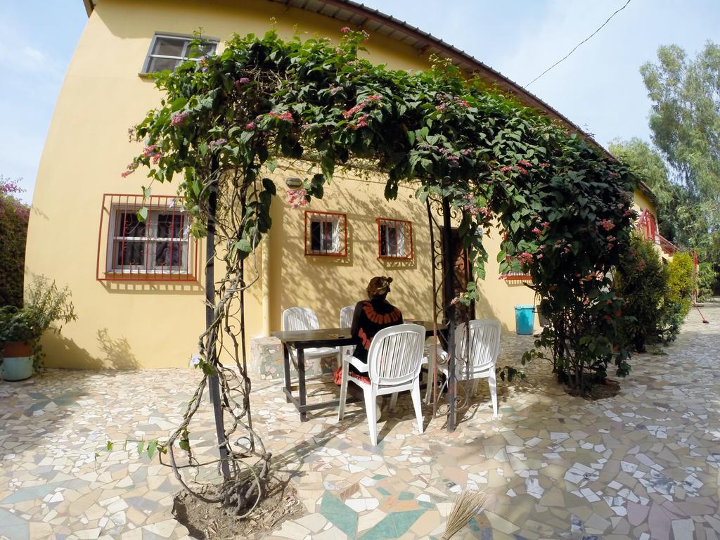 Sanchaba Yellow Apartments Kololi Exterior foto